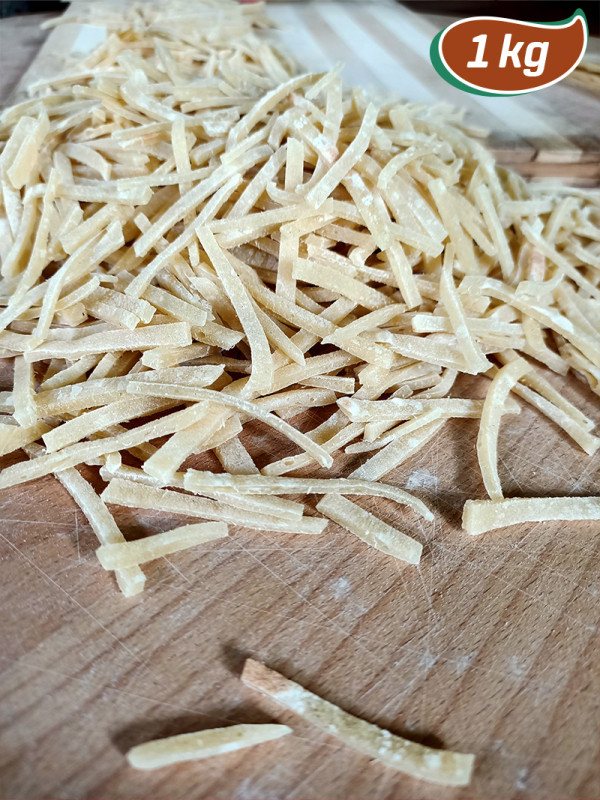 Köy Kokusu Ev Yapımı Sade Erişte 1 kg.